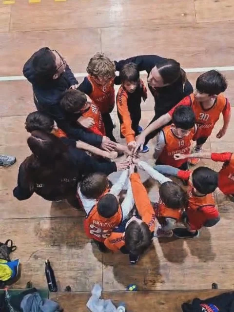 Instagram post from armenia_basquet. This post is in position 0.