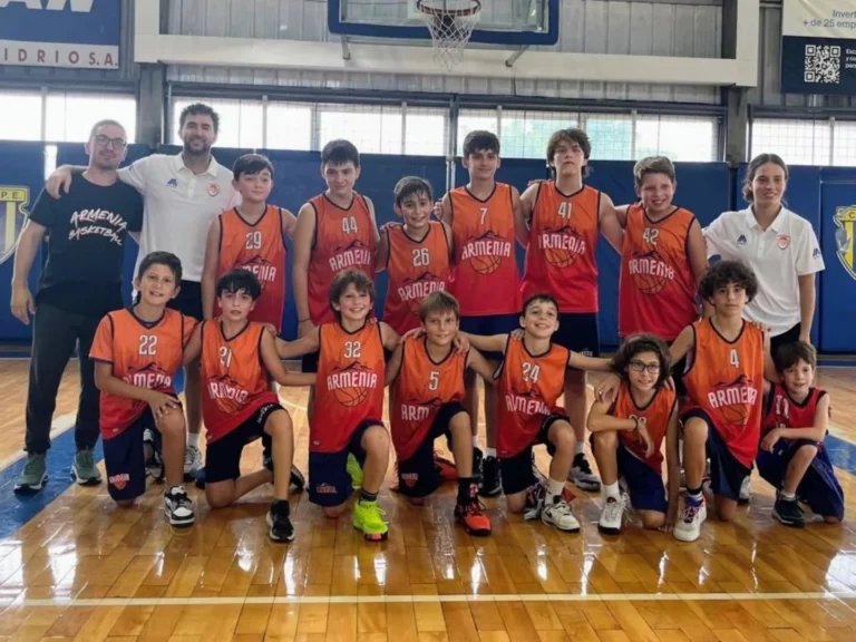 Instagram post from armenia_basquet. This post is in position 10.